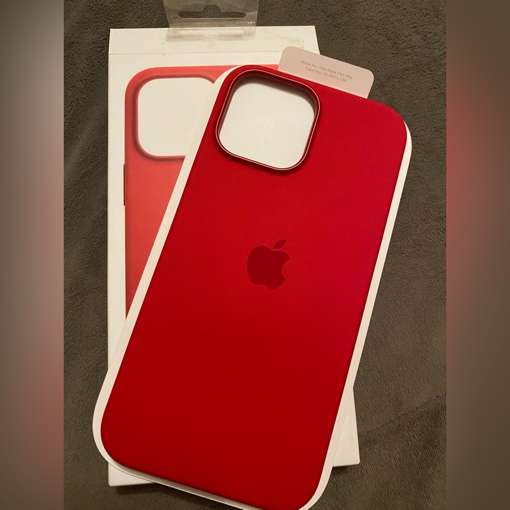 Iphone 13 pro max Red apple case